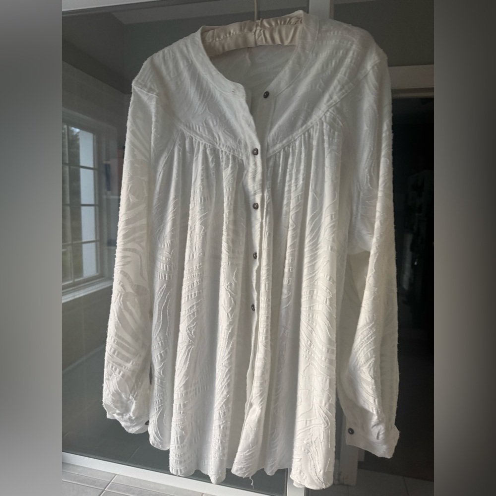 Free People Women's White Button-Front Textured Blouse